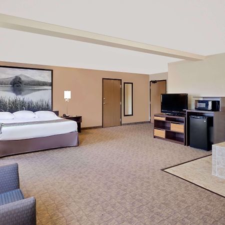 Super 8 By Wyndham Lebanon Hotel Buitenkant foto